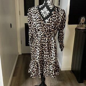 Beautiful Cheetah dress 12-14